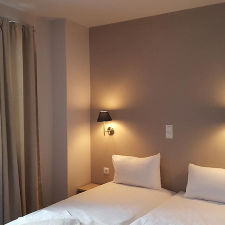 Lux Hotel بيرايوس المظهر الخارجي الصورة